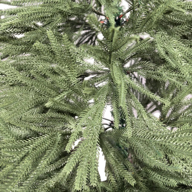 Green Grinch tree 850 tips 1.8m